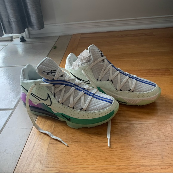Lebron 17 lows - Picture 6 of 7